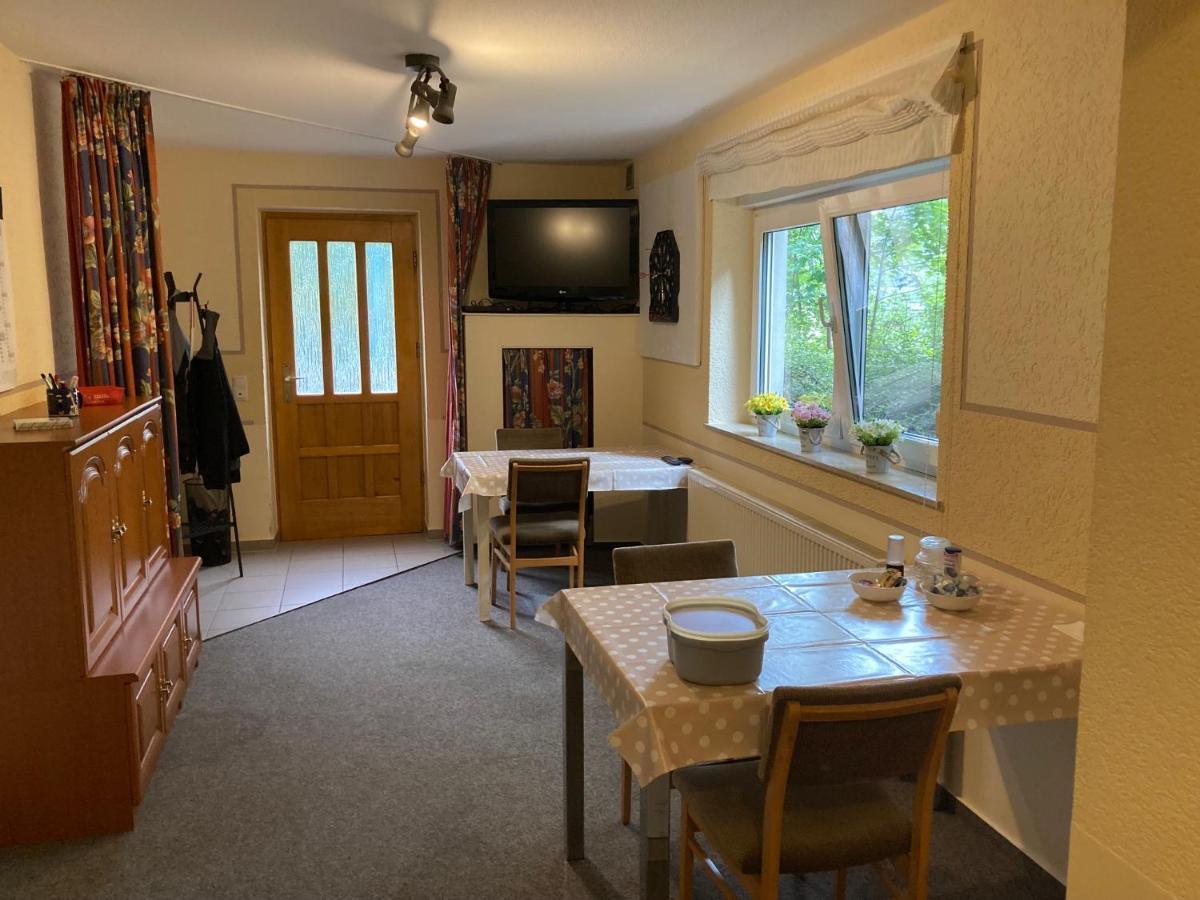 Pension Tom'S Huette Nossen Esterno foto