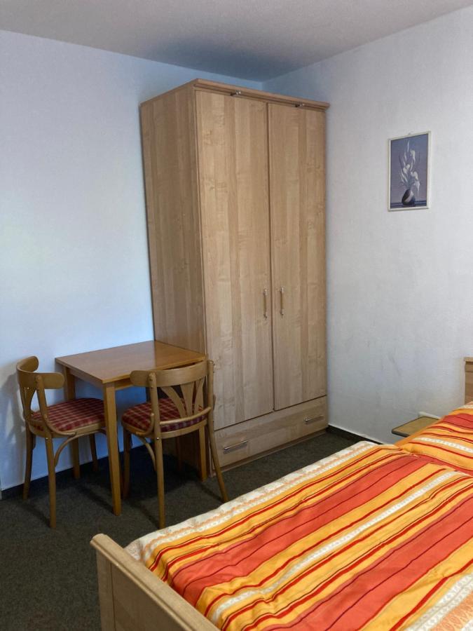 Pension Tom'S Huette Nossen Esterno foto